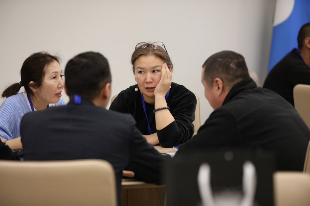 В Якутске участники программы «Единой России» «СВОй бизнес» научились работе с клиентами