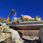 В Окинском районе Бурятии завершается ремонт моста в рамках Народной программы «Единой России»