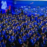 Владимир Путин: Своими реальными делами и инициативами, стремлением деятельно участвовать в решении важнейших общенациональных задач «Молодая Гвардия Единой России» заслужила высокий авторитет и признание