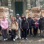 «Единая Россия» организовала для школьников Пензы экскурсию в областной Дом народного творчества