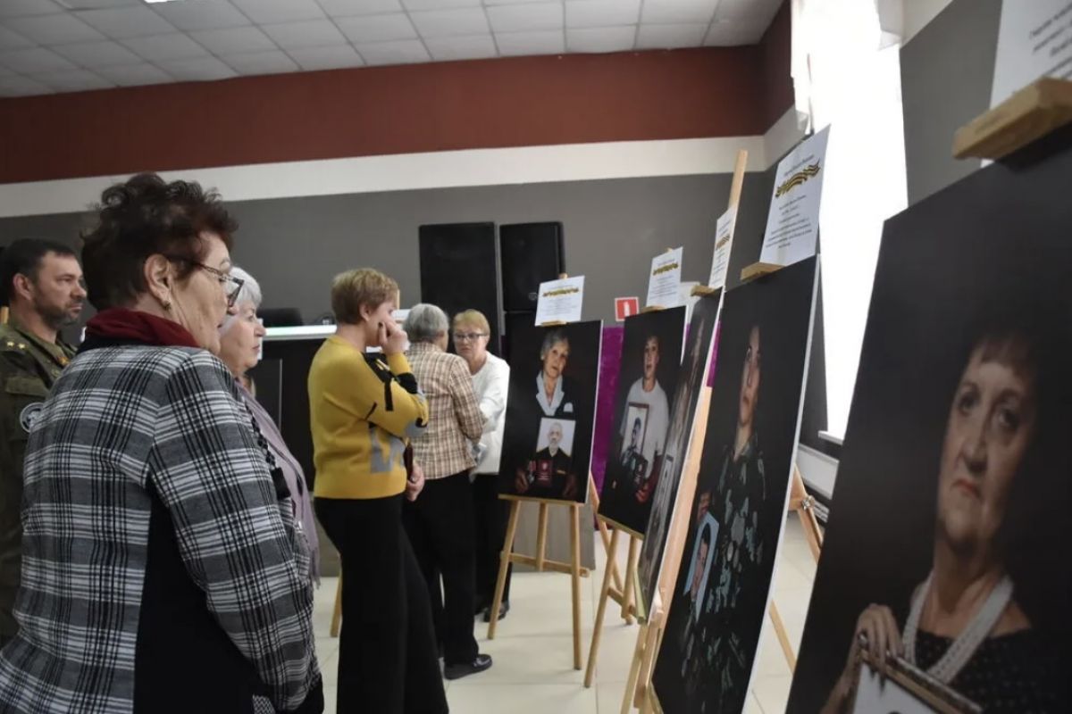 Выставки, награждения, акция «Вкус заботы»: «Единая Россия» организовала праздничные мероприятия ко Дню матери