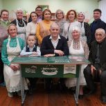 В Баграш-Бигринской школе Малопургинского района установили Парту Героя в память о ветеране Великой Отечественной войны