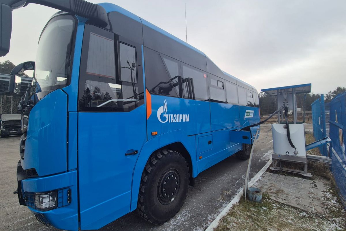 Алексей Сизиков проверил работу транспортных средств на природном газе в рамках партпроекта «Зеленая экономика»