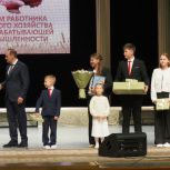 «Всей стране нужно учиться у Мордовии!» - аграриев республики поздравили с профессиональным праздником