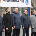 Партийцы открыли многофункциональную спортивную площадку в Екатеринбурге после реконструкции