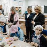 Партийный десант: депутаты «Единой России» контролируют ход ремонта социальных объектов и дворов