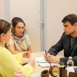 Более трехсот обращений петербуржцев поступило в «Единую Россию» в ходе тематической недели приемов граждан по вопросам ЖКХ