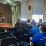 В Морозовске состоялся Урок мужества в честь 20-летия со дня основания «Молодой Гвардии Единой России»