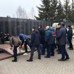 Жители автограда почтили память героев