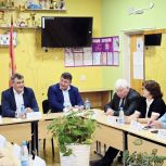 Секретарь Ашинского местного отделения партии «Единая Россия» Леонид Назаров принял участие в заседании круглого стола спортивной общественности, посвящённом вопросам развития физкультуры и спорта в Ашинском округе