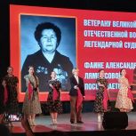 «Единая Россия» организовала поход в театр для ветеранов города Берёзовского Свердловской области