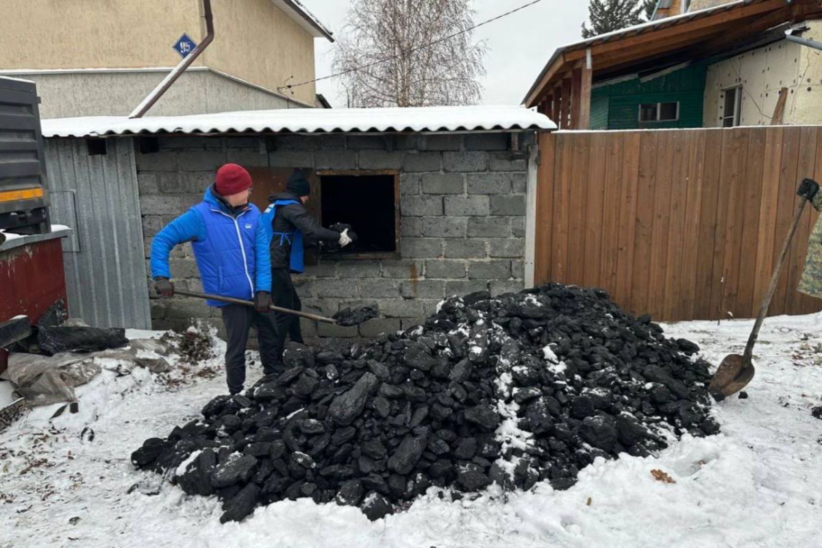 Кемеровские единороссы помогли матери участника спецоперации