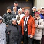 Сергей Конов организовал поездку для жителей Советского округа Тулы в картинную галерею