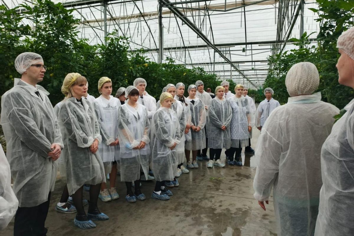 «Единая Россия» провела профессиональные туры для молодёжи Ставропольского края