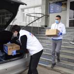 Волонтеры оказали продуктовую помощь жителям Уфы