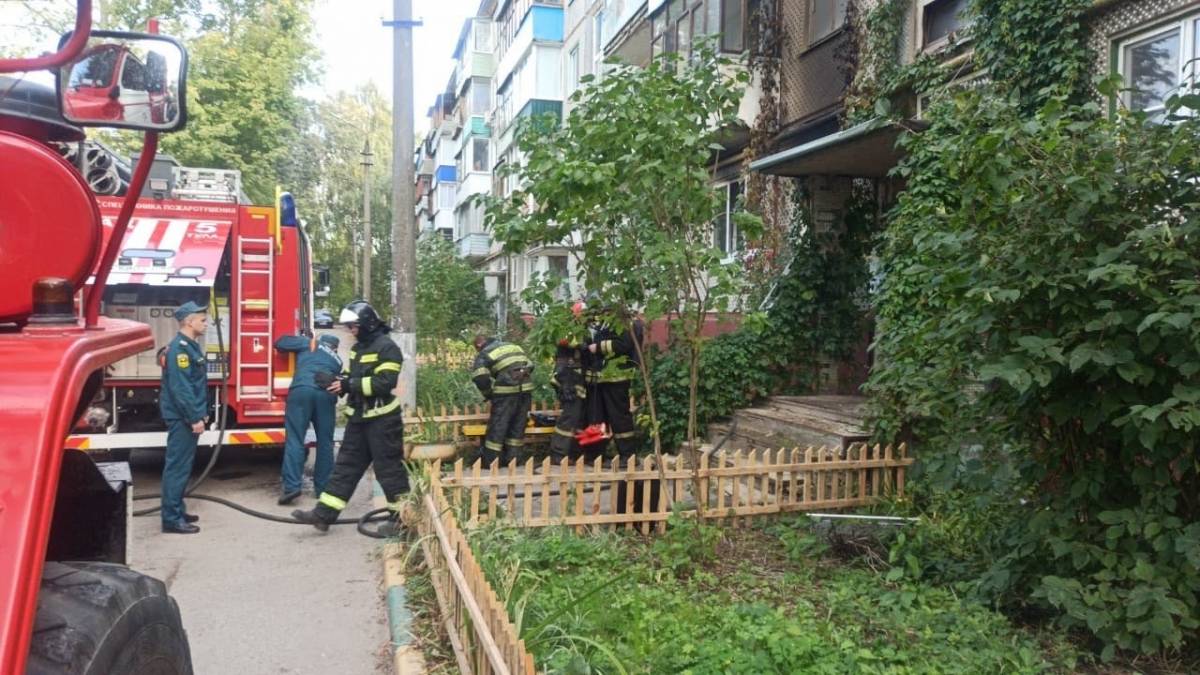 Виктор Дзюба, Александр Швыков и Дмитрий Афоничев оказали помощь тулякам,  пострадавшим от пожара