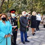 Единороссы Хамовников организовали патриотическую акцию