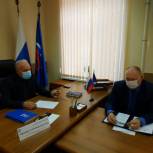 Александр Ермаков рассмотрел обращения представителей старшего поколения