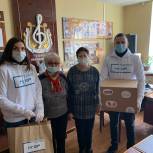 Волонтеры продолжают оказывать адресную помощь пожилым жителям Тульской области