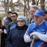 Новосибирские единороссы провели уборку в Гагаринском парке