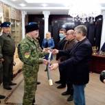 Златоустовским кадетам подарили шашки для фланкировки