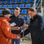 Андрей Соболев и Сергей Талдыкин поздравили футболистов из Придонского