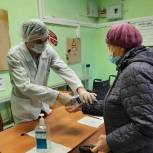 Волонтёры «МедПоддЕРжки» помогают Дебёсской районной больнице