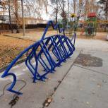 В Шарлыке благодаря партийцам появились велопарковки