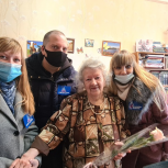 «Единая Россия» в Международный день пожилых людей проводит праздничные акции  в  Магаданской области