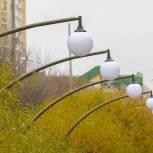 Аллею Молодоженов в Тюмени украсили новые опоры освещения