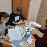 В Брянске прошел конкурс рисунков «Учитель не профессия, а призвание!»