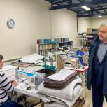 Андрей Гореликов посетил мебельную фабрику в Мытищах
