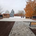 В посёлке Скалистый Троицко-совхозного сельского поселения проведён капитальный ремонт мемориала
