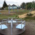 В двух селах Рамонского района появились современные детские площадки