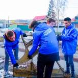 Молодогвардейцы оказали помощь семье мобилизованного в Барнауле