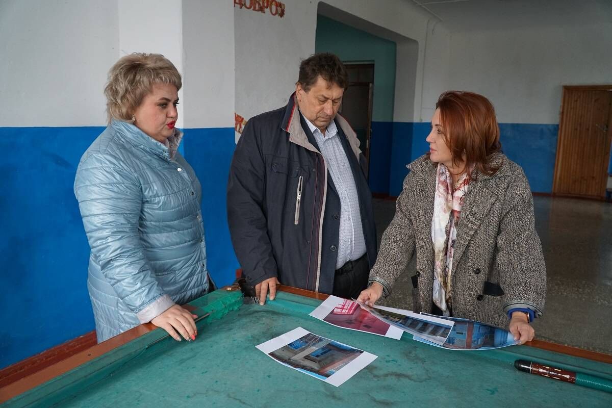 Сельские дома культуры ремонтируют в Романовском районе в рамках партийного  проекта