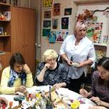 «Единая Россия» провела творческий мастер-класс для старшего поколения