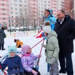 Алексей Ситников побывал на обновленных объектах городской инфраструктуры Нового Уренгоя