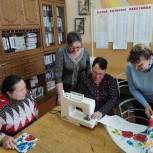 В Чаплыгине единороссы организовали изготовление подарков для пожилых жителей района