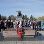 В Вязьме состоялся Первый межрегиональный форум молодых парламентариев по вопросам сохранения памяти о народном ополчении 1941 года