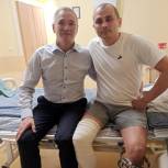 Фуат Сайфитдинов навестил Героя России, земляка Рустама Сайфуллина