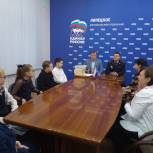 Единороссы наградили победителей конкурса «Безопасный самокат»