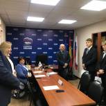 Руководитель региональной приемной Алла Полякова наградила учеников Серпуховского лицея