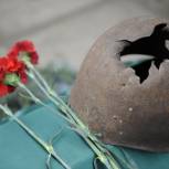 «Единая Россия» поможет поисковикам в увековечении памяти героев