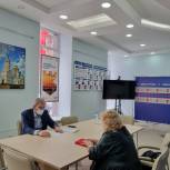 Александр Артемов обсудил с общественниками гуманитарную помощь Донбассу