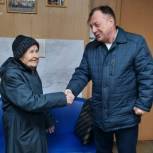 «Единая Россия» помогает ветеранам, многодетным семьям и социальным учреждениям в регионах