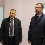 Сенатор Николай Владимиров принял участие в «Партийном десанте» в Комсомольском районе