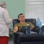 Волонтёры «Единой России» вернулись с Донбасса и стали донорами