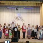 В сельском клубе Хмельницкого при поддержке партии состоялся детский вокальный праздник