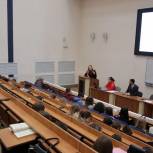 «Единая Россия» в Ростове провела встречу со студентами по вопросам донорства